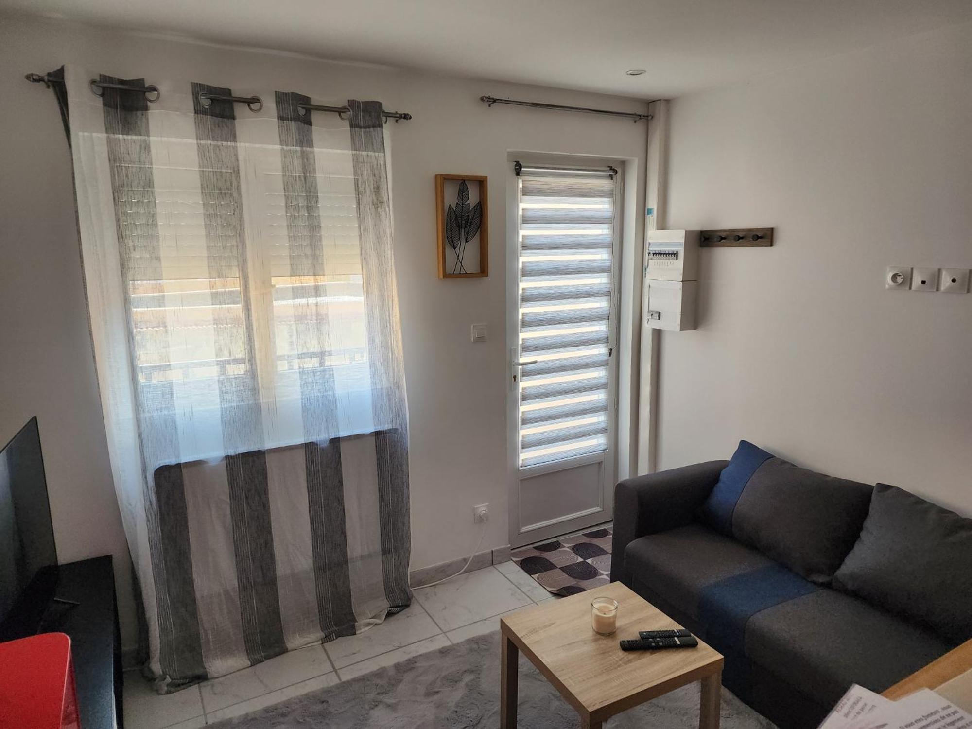 Agreable T2/Centre-Ville *10 Min Gare* Bourgoin-Jallieu Εξωτερικό φωτογραφία